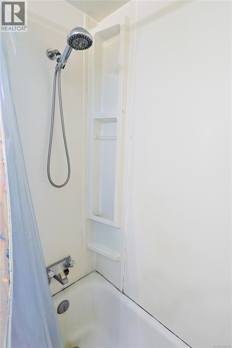114 724 Sea Terrace, Victoria