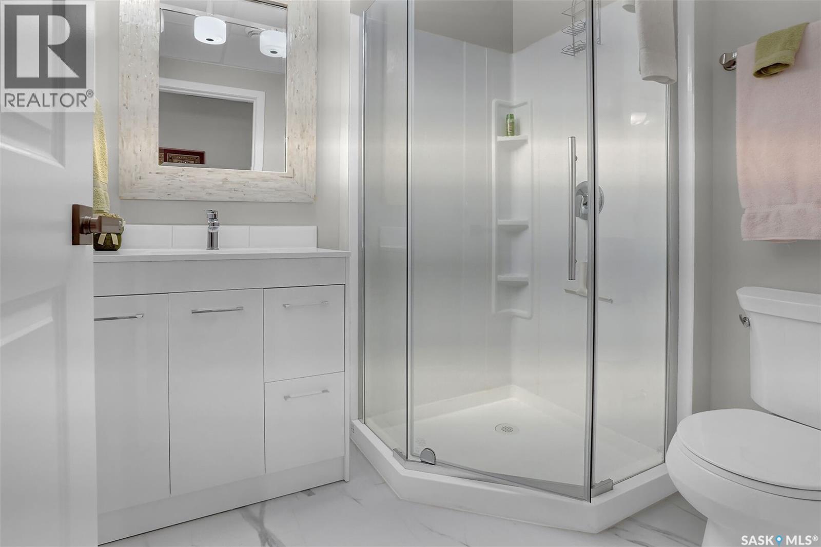 8747 Wascana Gardens PLACE — photo 40