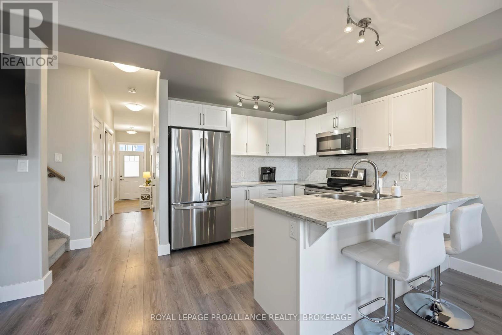 186 DR RICHARD JAMES CRESCENT - 12