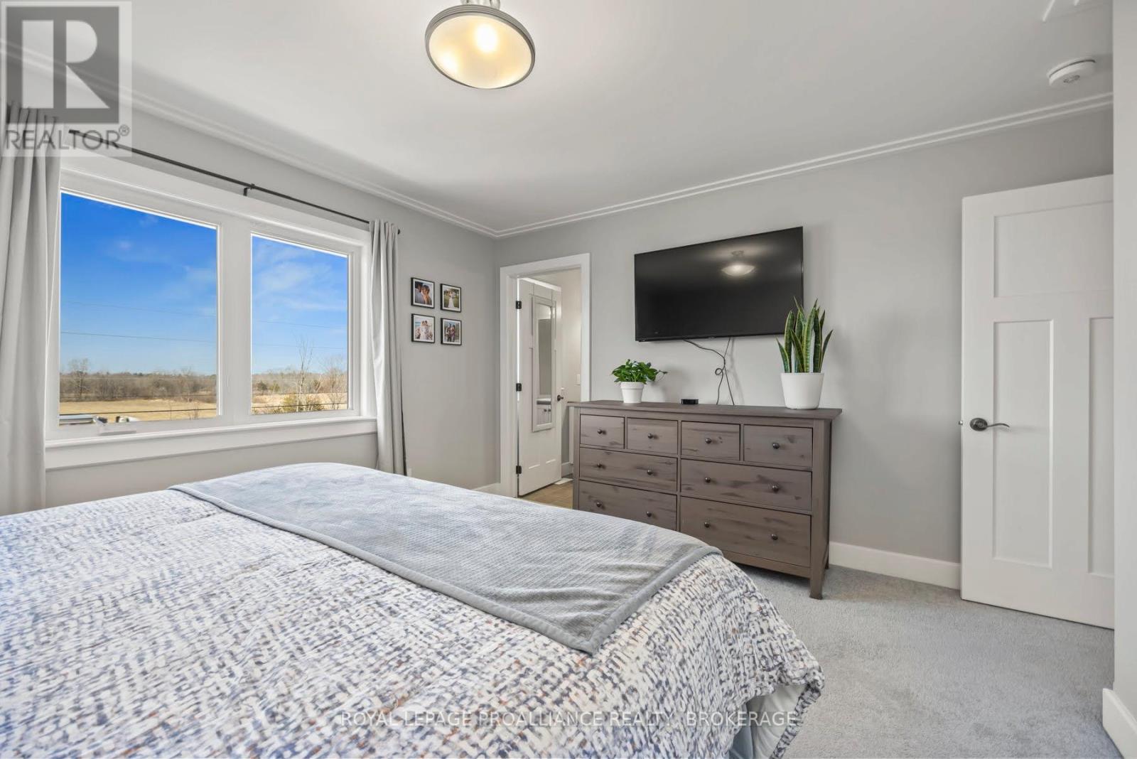186 DR RICHARD JAMES CRESCENT - 21