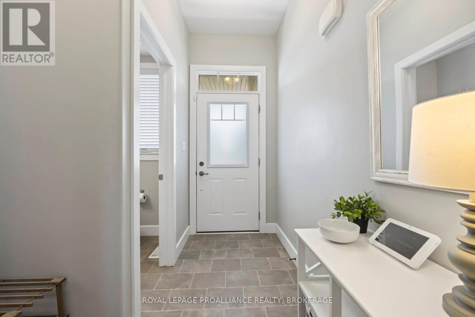 186 DR RICHARD JAMES CRESCENT - 6