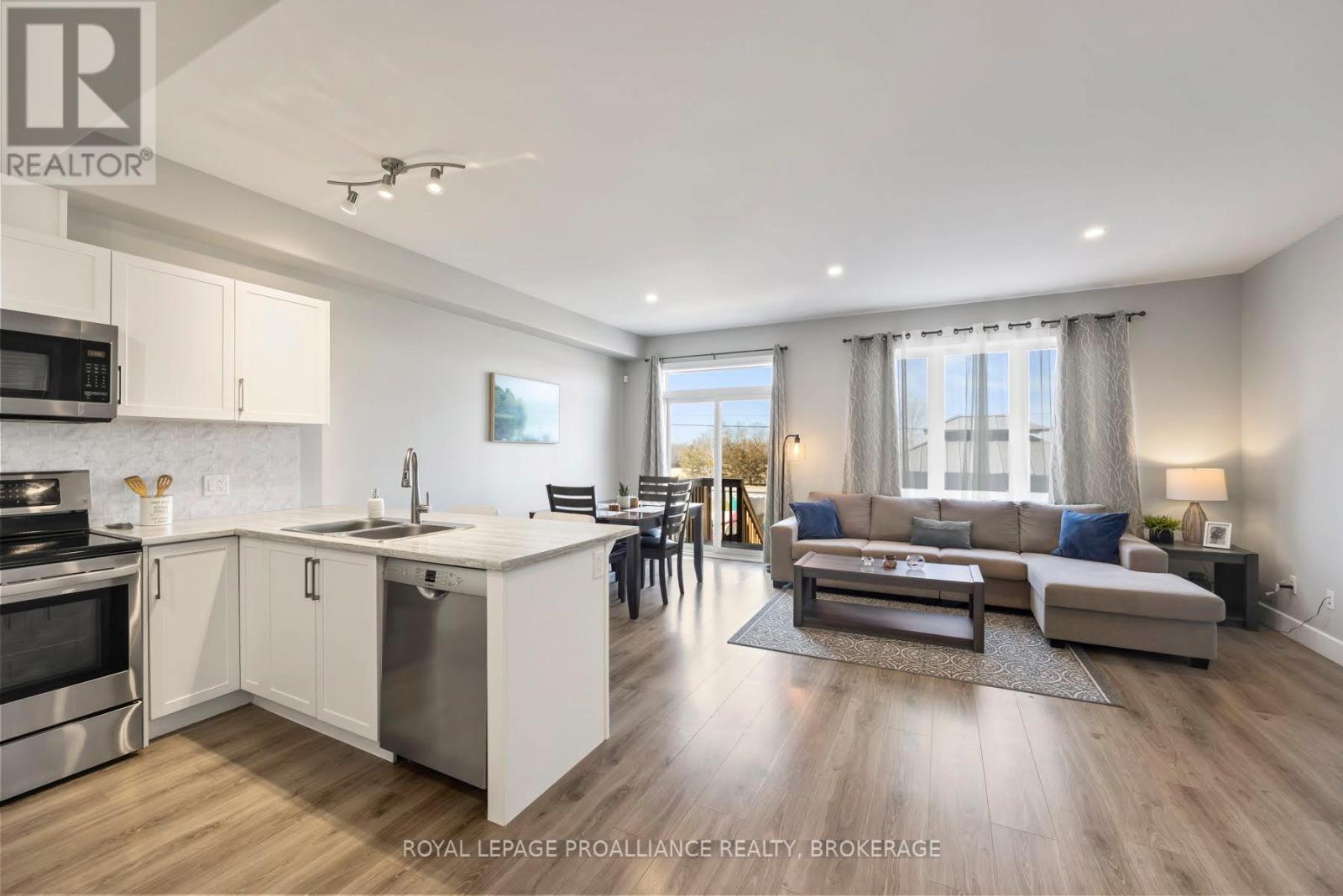 186 DR RICHARD JAMES CRESCENT - 9