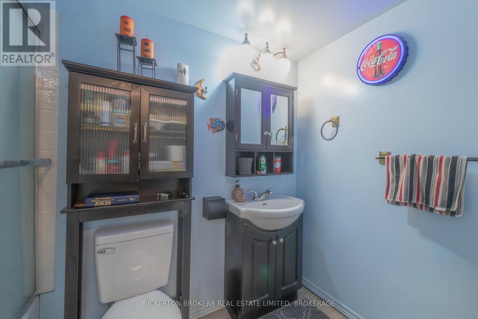 #101 540 TALBOT PLACE - 14