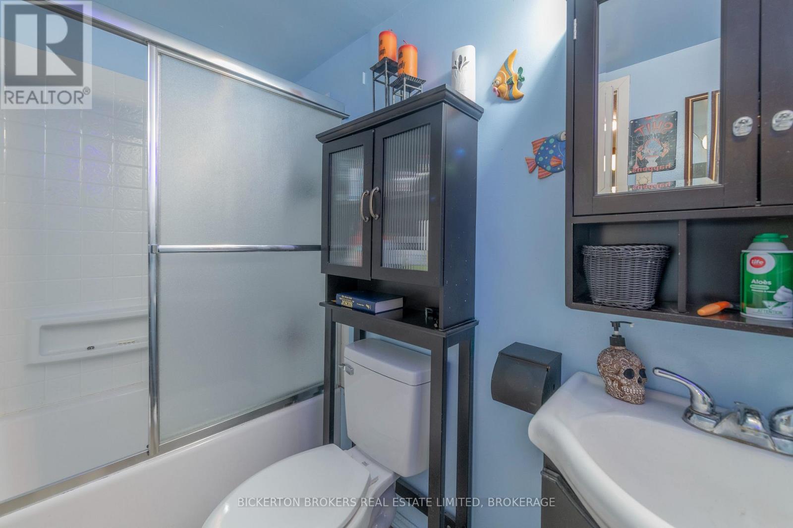 #101 540 TALBOT PLACE - 15