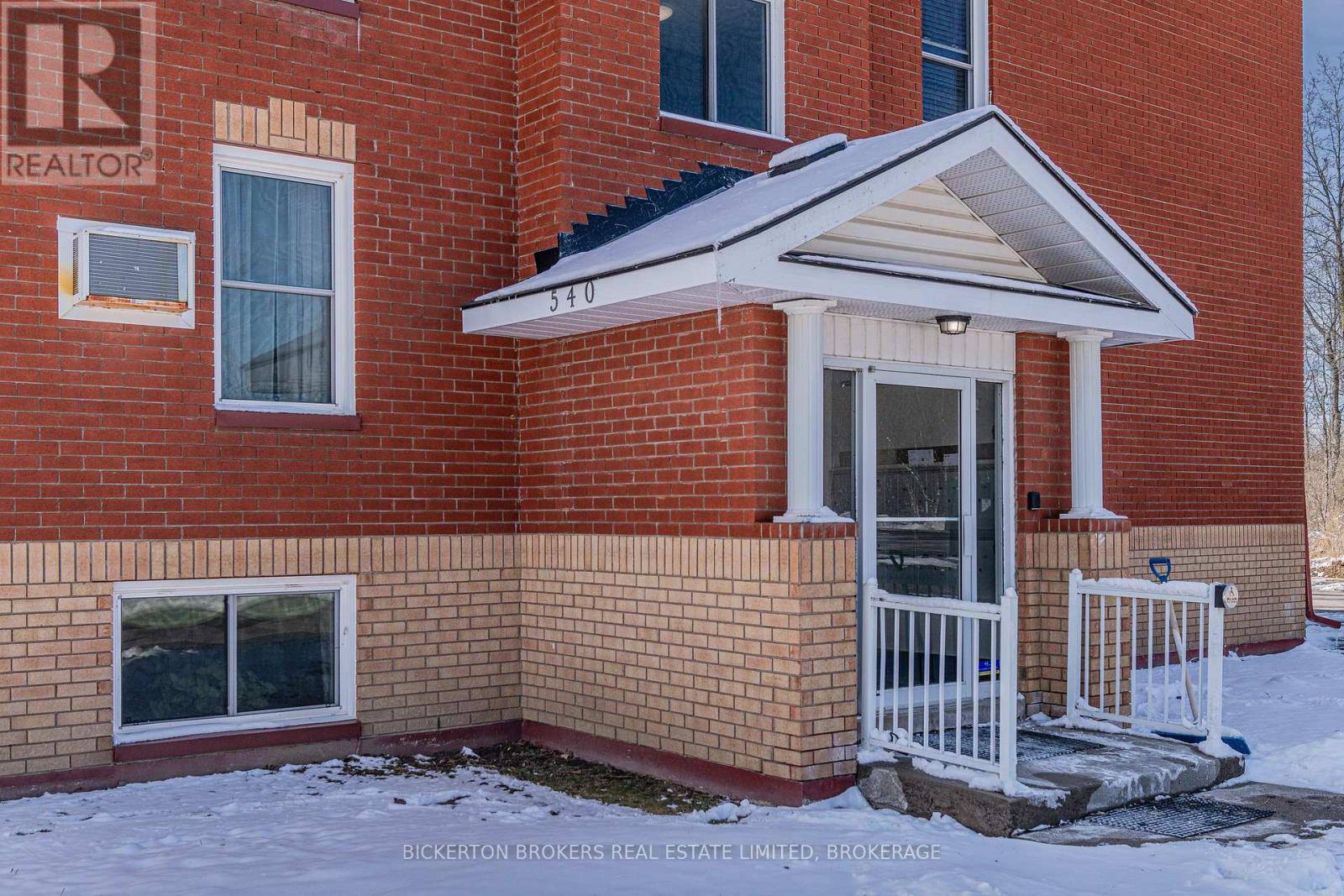 #101 540 TALBOT PLACE - 2