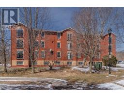 101 - 540 Talbot Place, Gananoque, ON K7G3C6 Photo 16