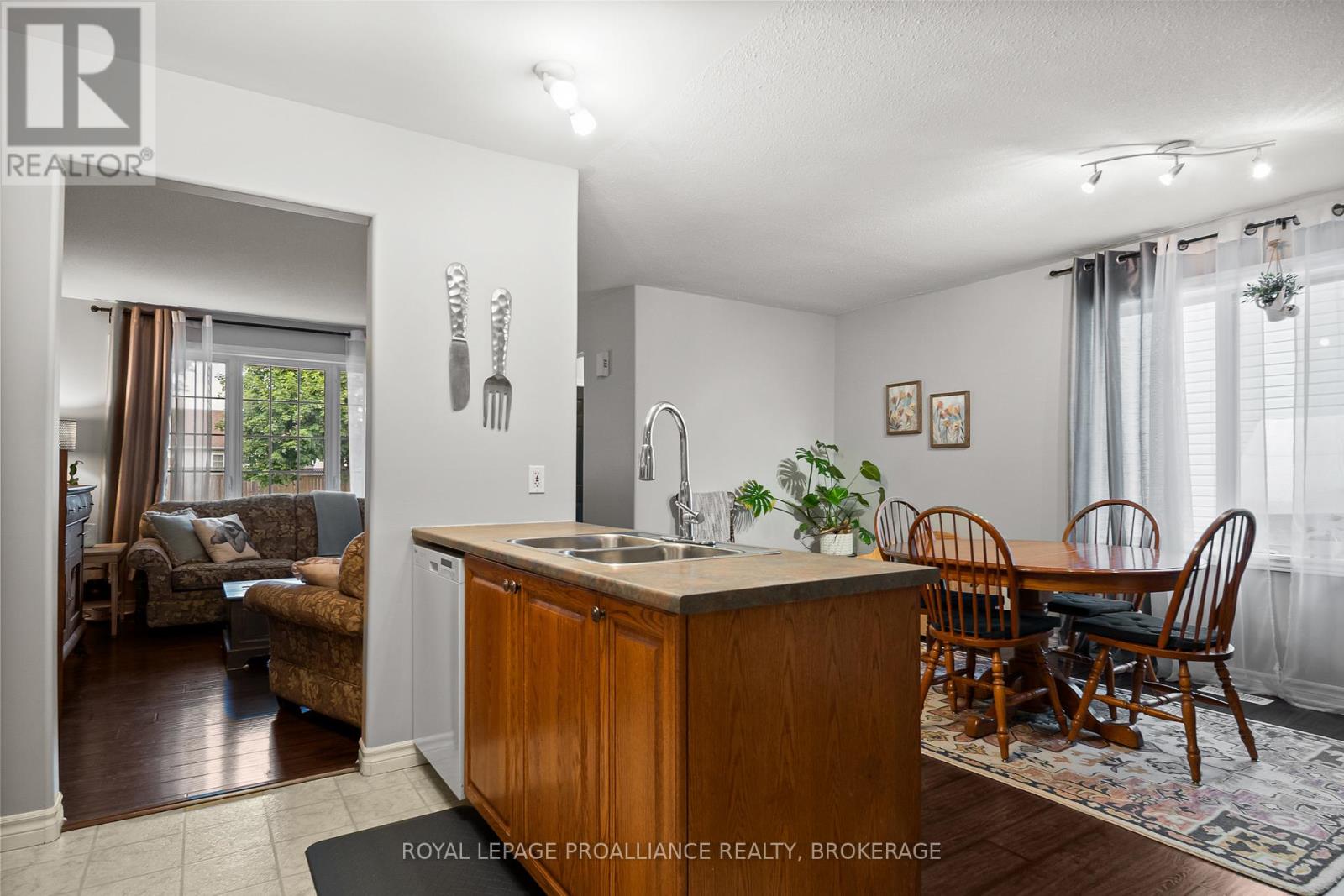 134 BRICELAND STREET - 19