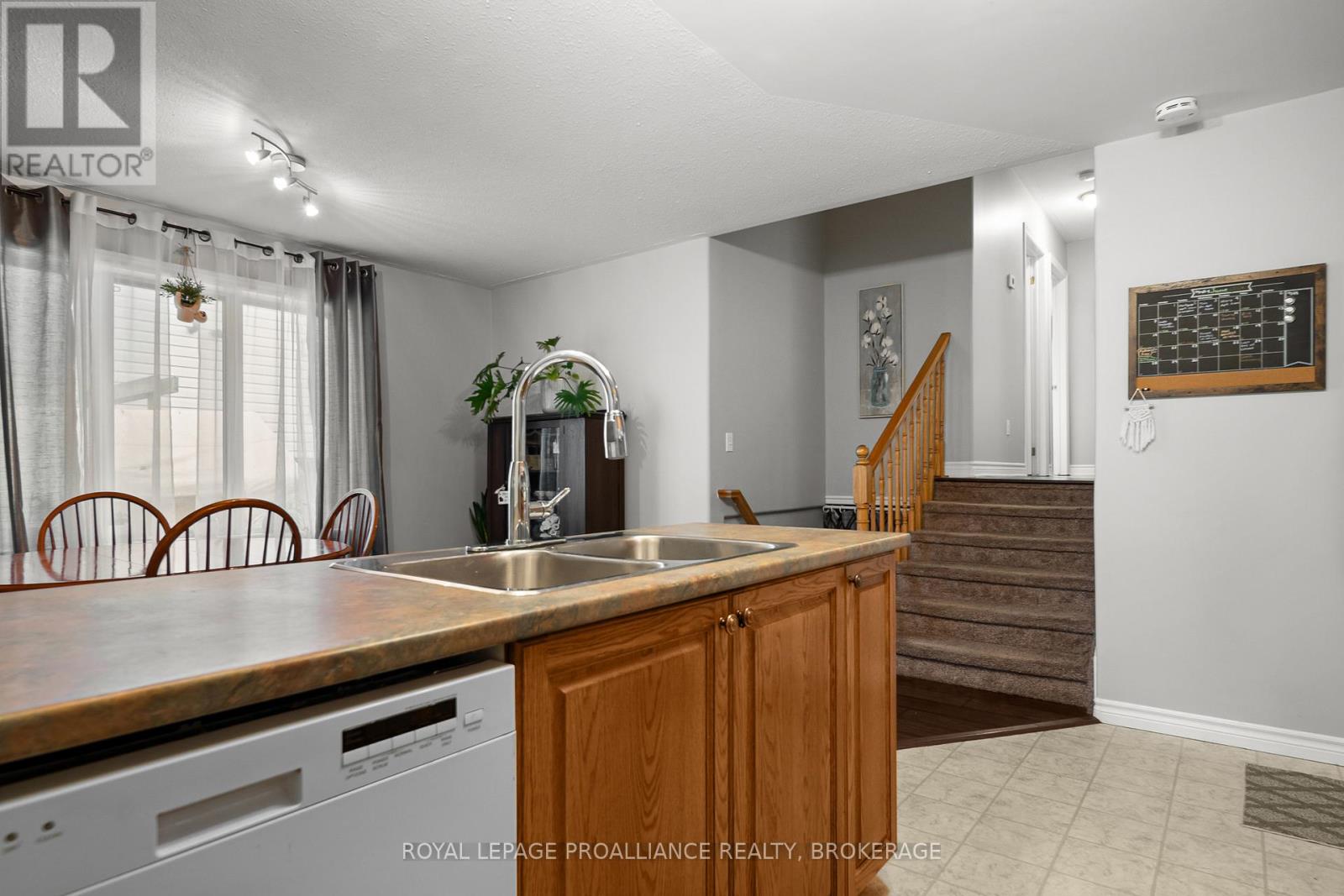 134 BRICELAND STREET - 20