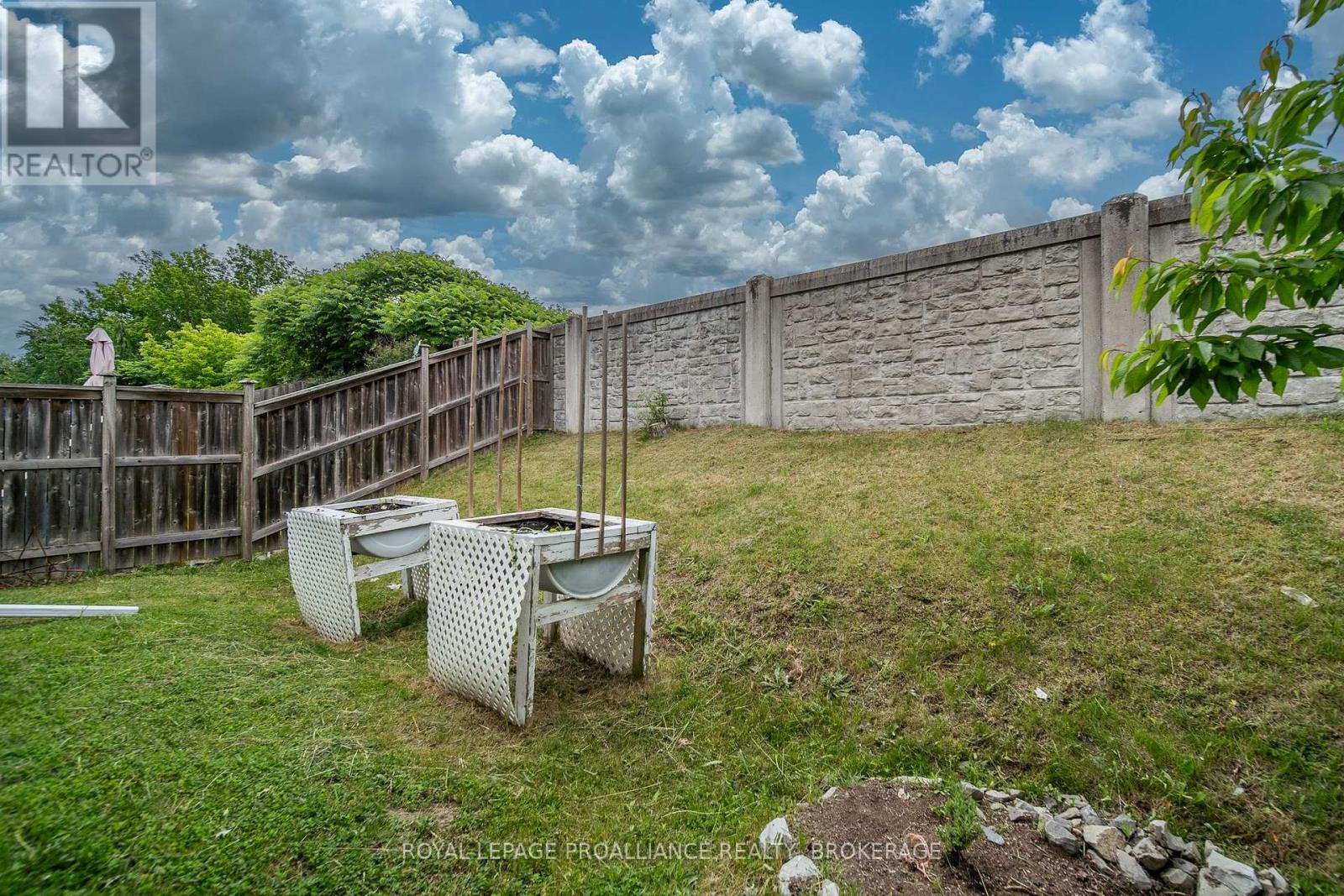 134 BRICELAND STREET - 41