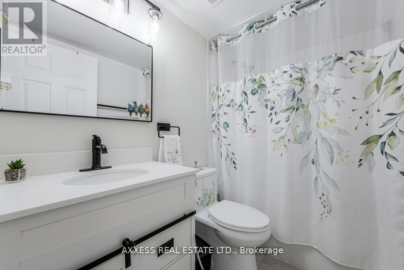 #609 3590 KANEFF CRESCENT - 22