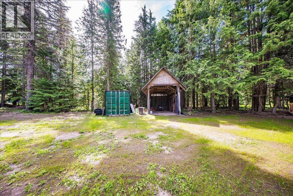 210 & 206 BELMOND Road - 41