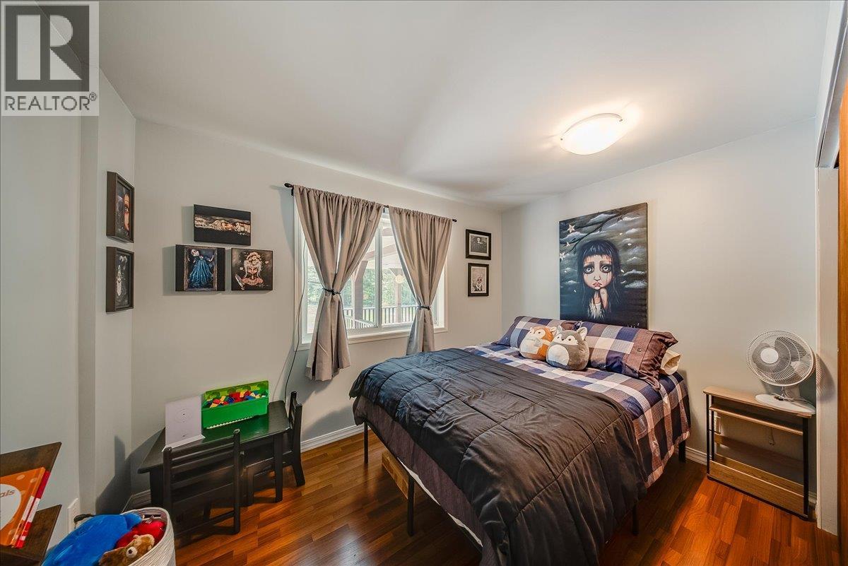 210 & 206 BELMOND Road - 14