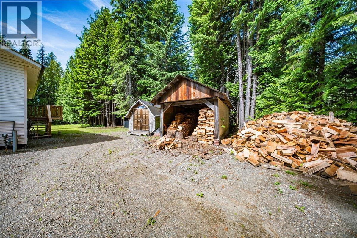 210 & 206 BELMOND Road - 46