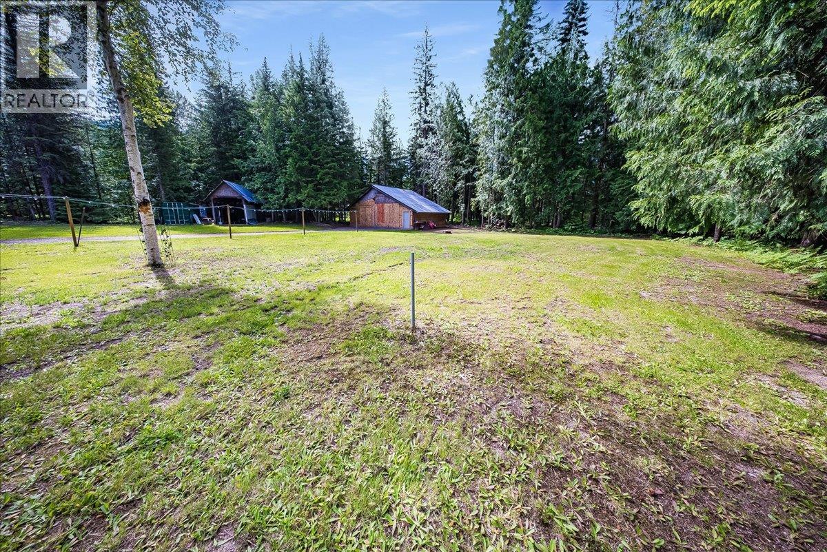 210 & 206 BELMOND Road - 40