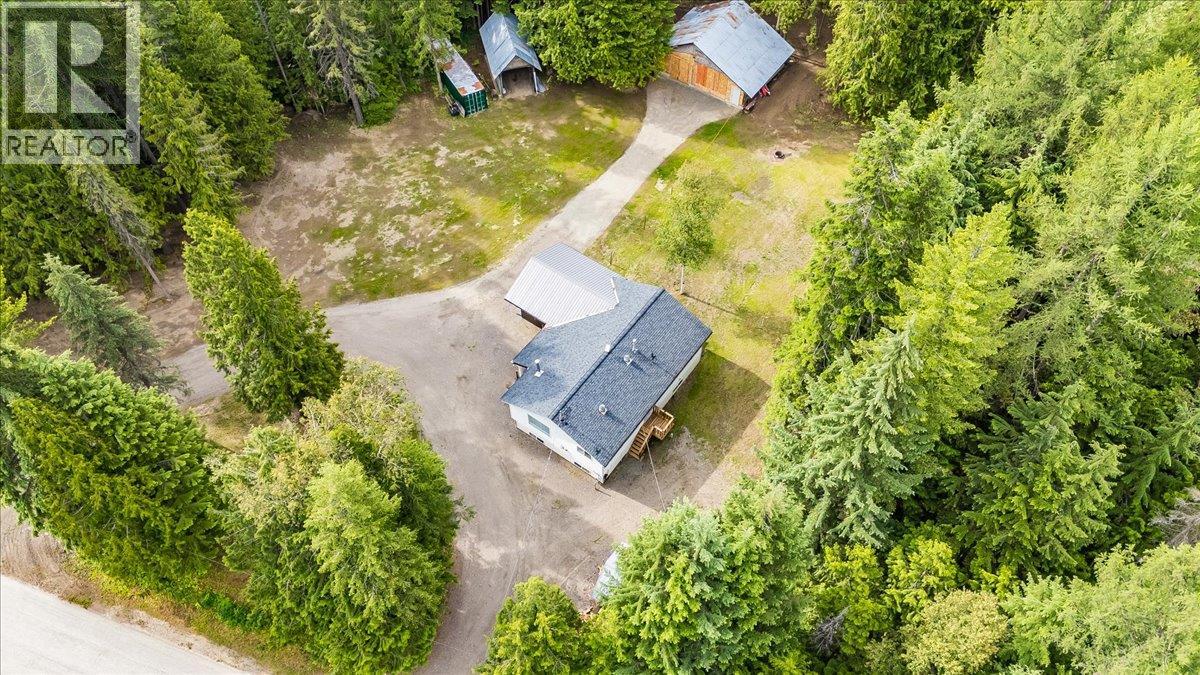 210 & 206 BELMOND Road - 53