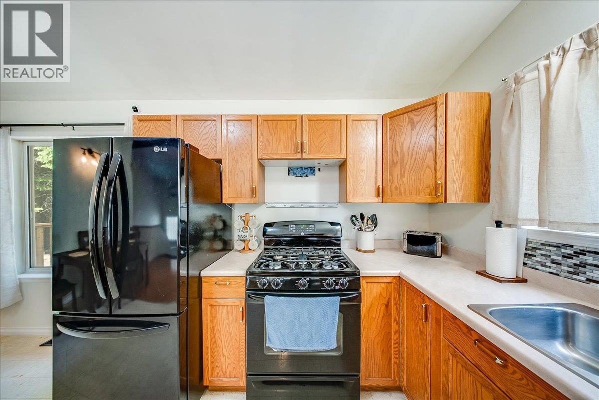 210 & 206 BELMOND Road - 9