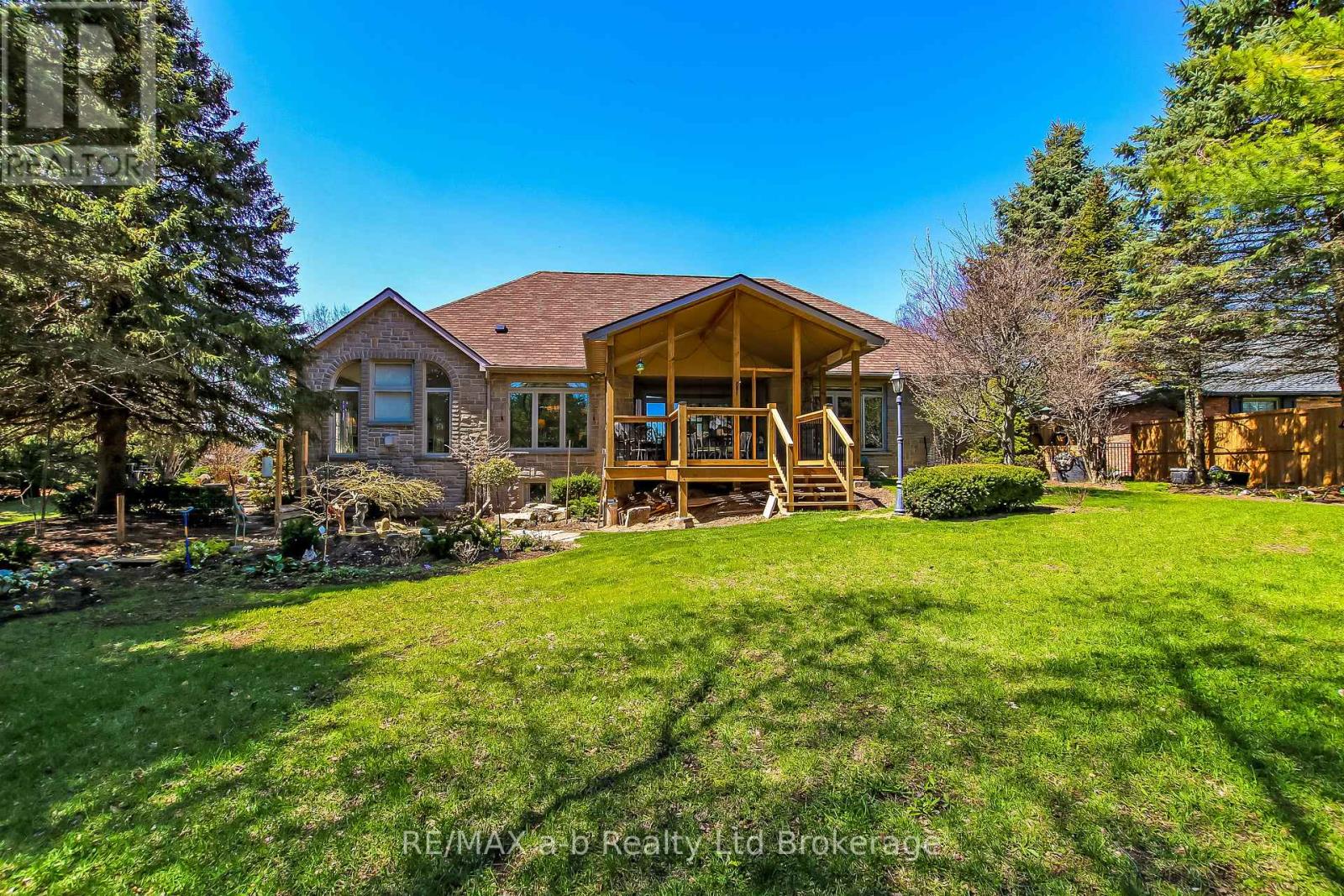 15 OTTERVIEW DRIVE - 4