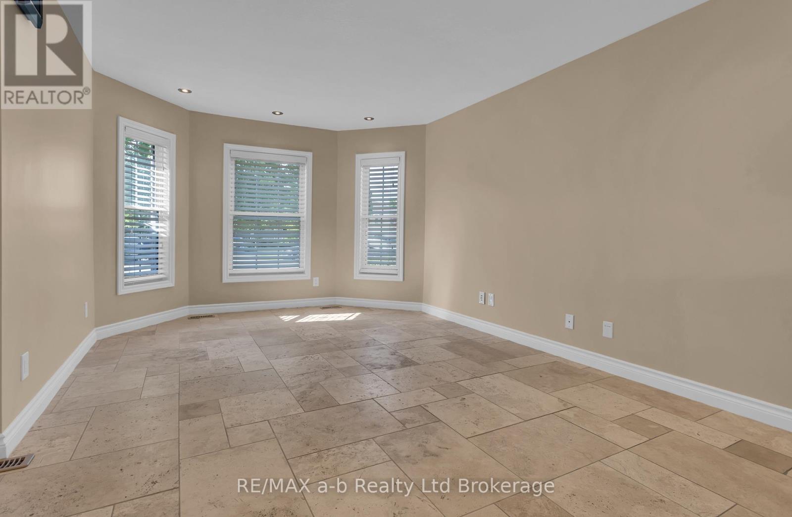 54 PEBBLE BEACH COURT - 12