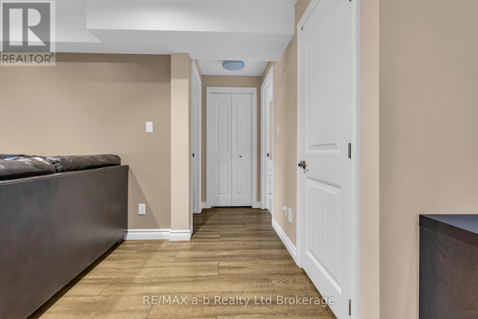 54 PEBBLE BEACH COURT - 24