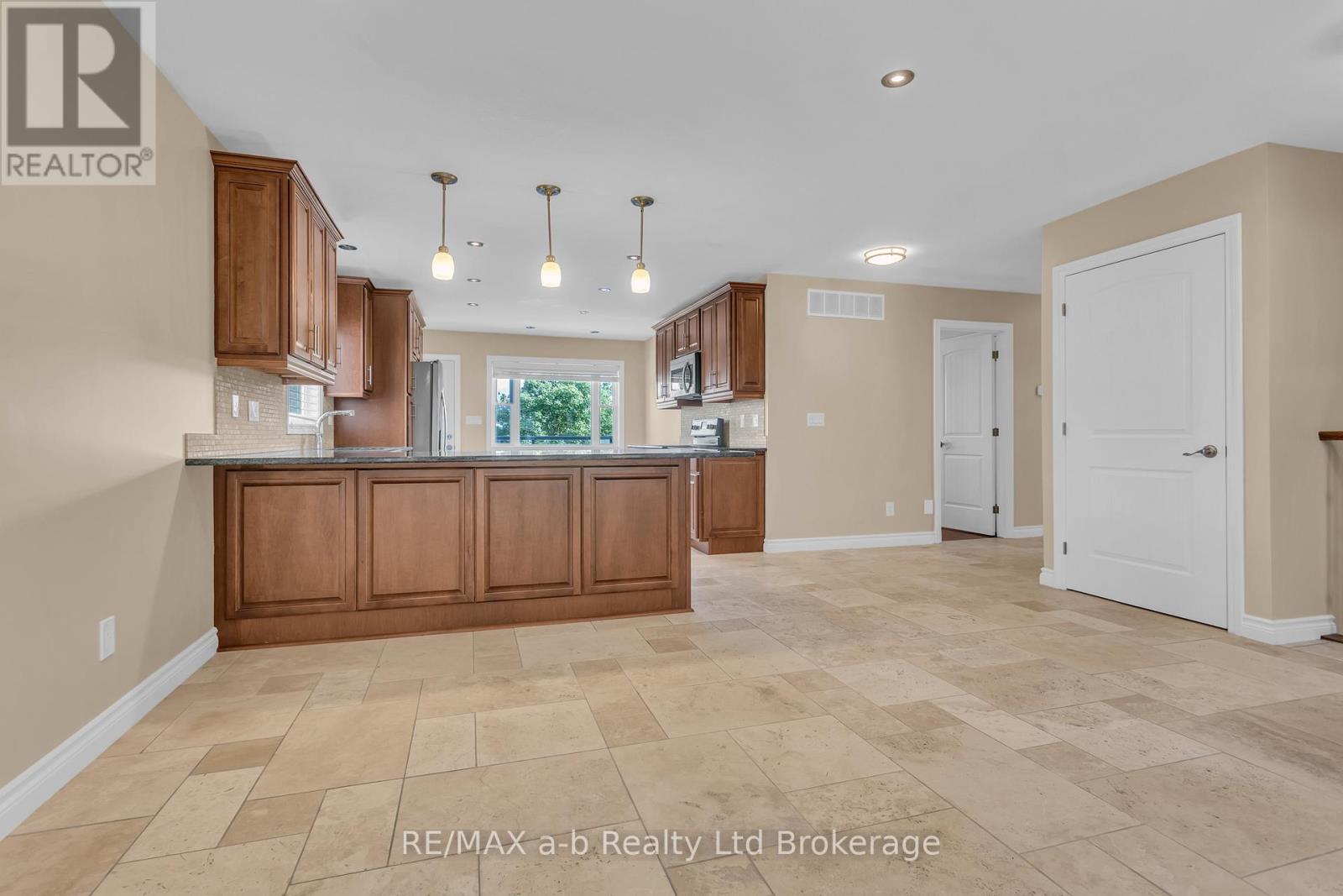 54 PEBBLE BEACH COURT - 6
