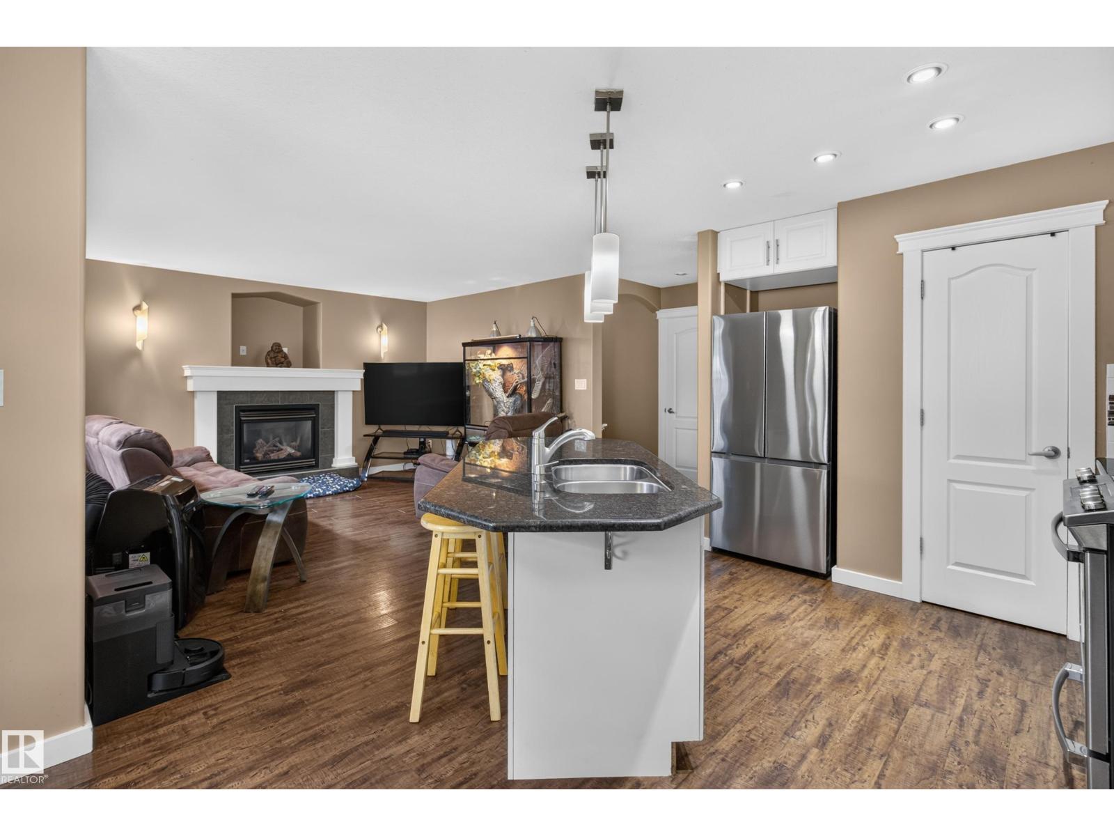 21 SPRUCE RIDGE DR — photo 8