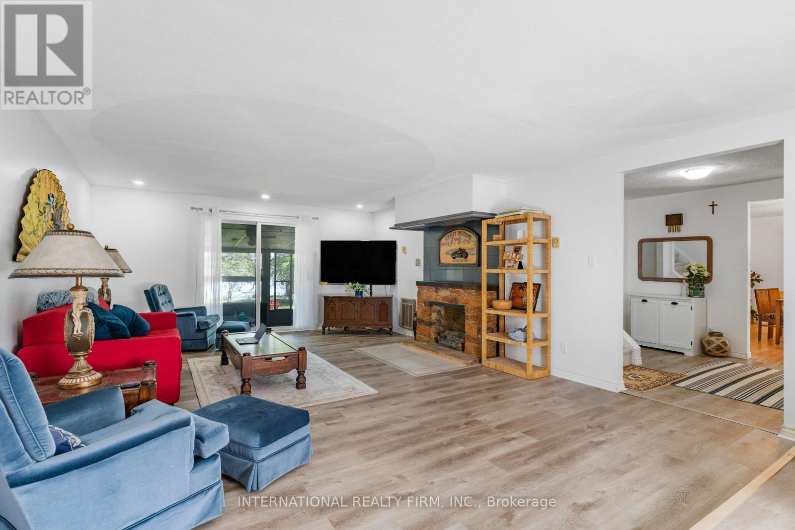 100 O'REILLY LANE - 11