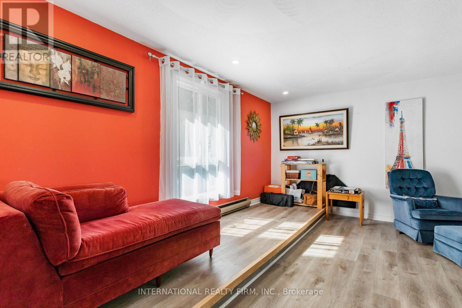 100 O'REILLY LANE - 16