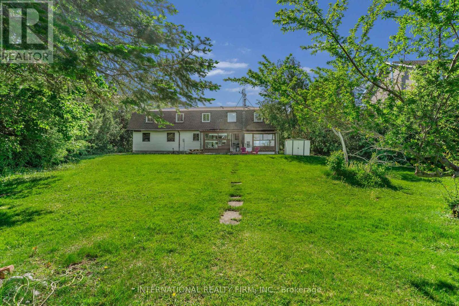 100 O'REILLY LANE - 38