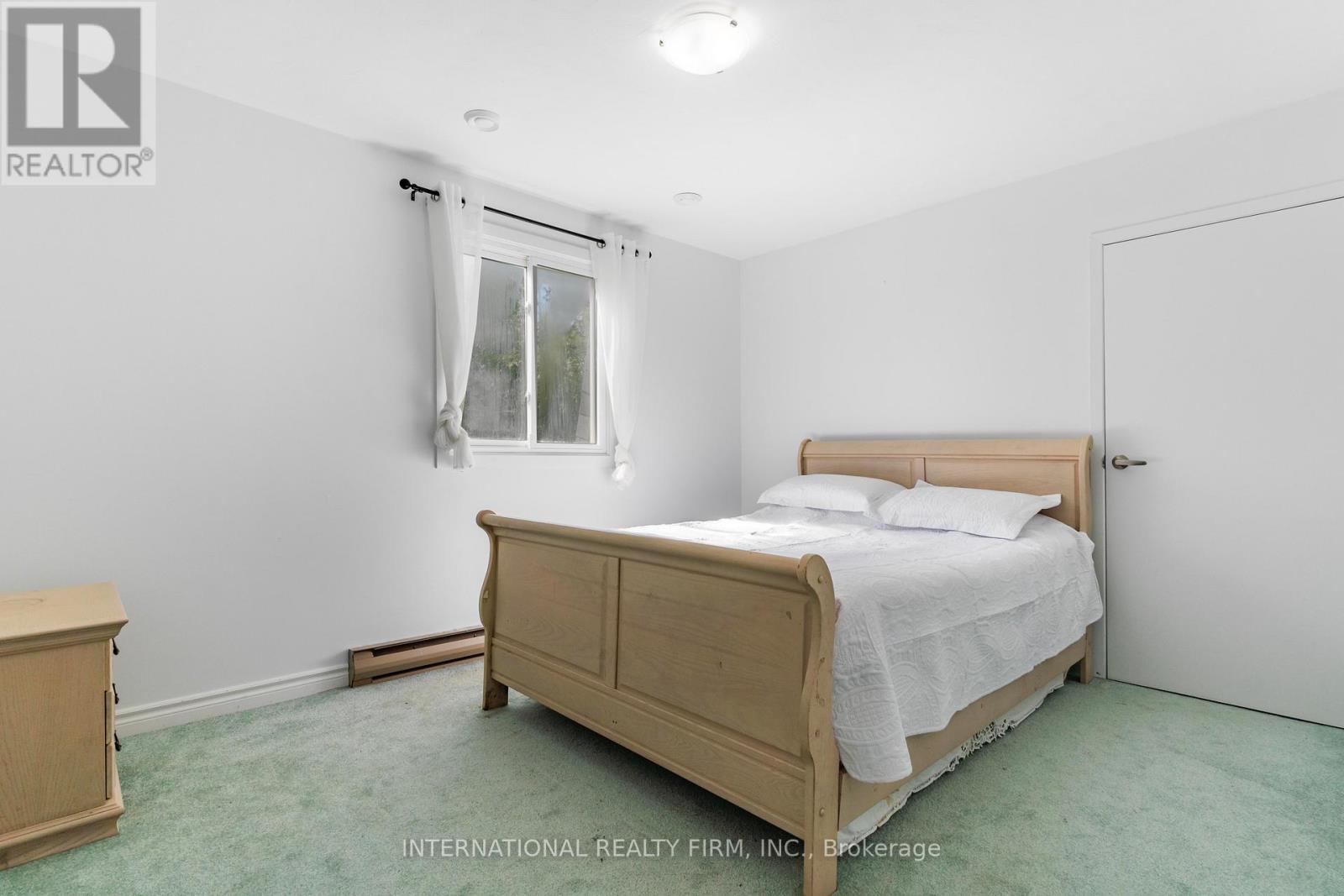 100 O'REILLY LANE - 28