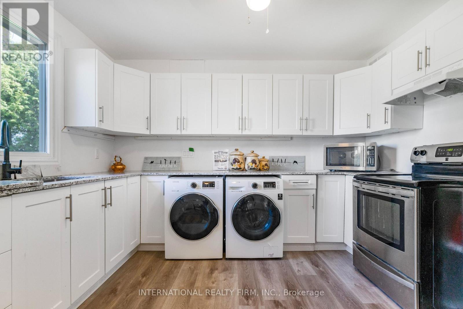 100 O'REILLY LANE - 19