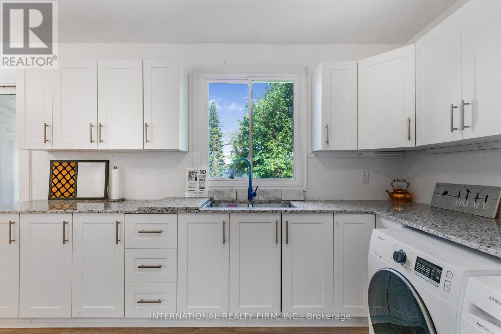 100 O'REILLY LANE - 22