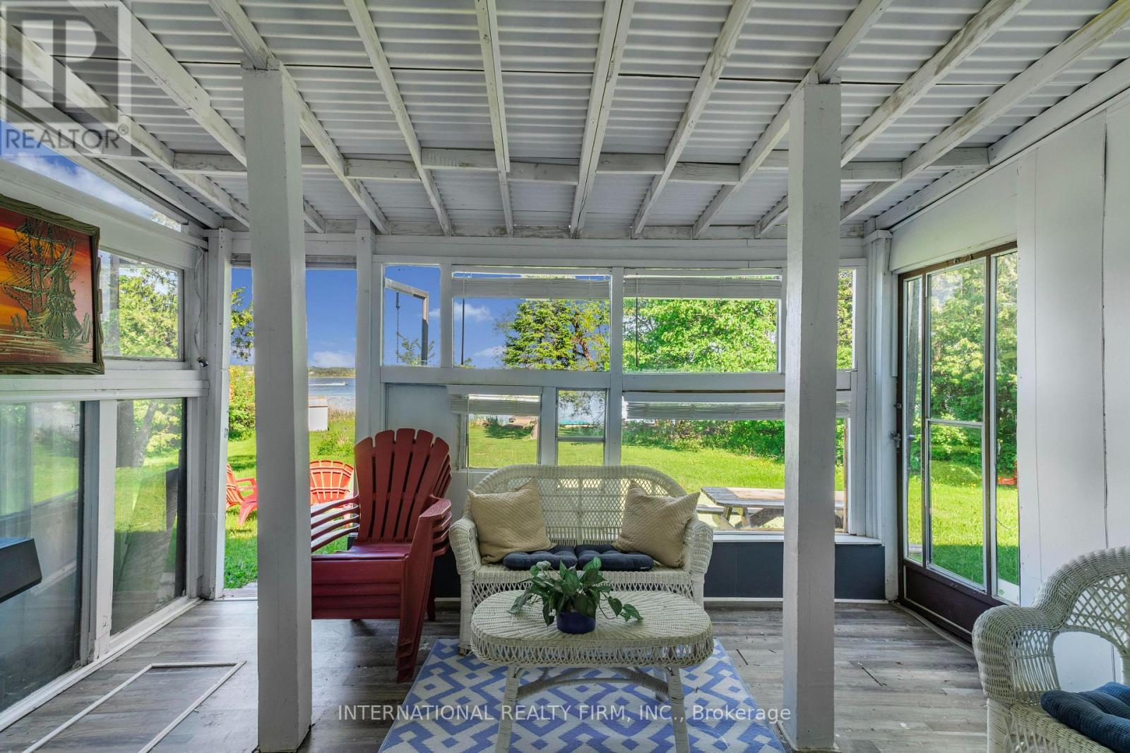 100 O'REILLY LANE - 36