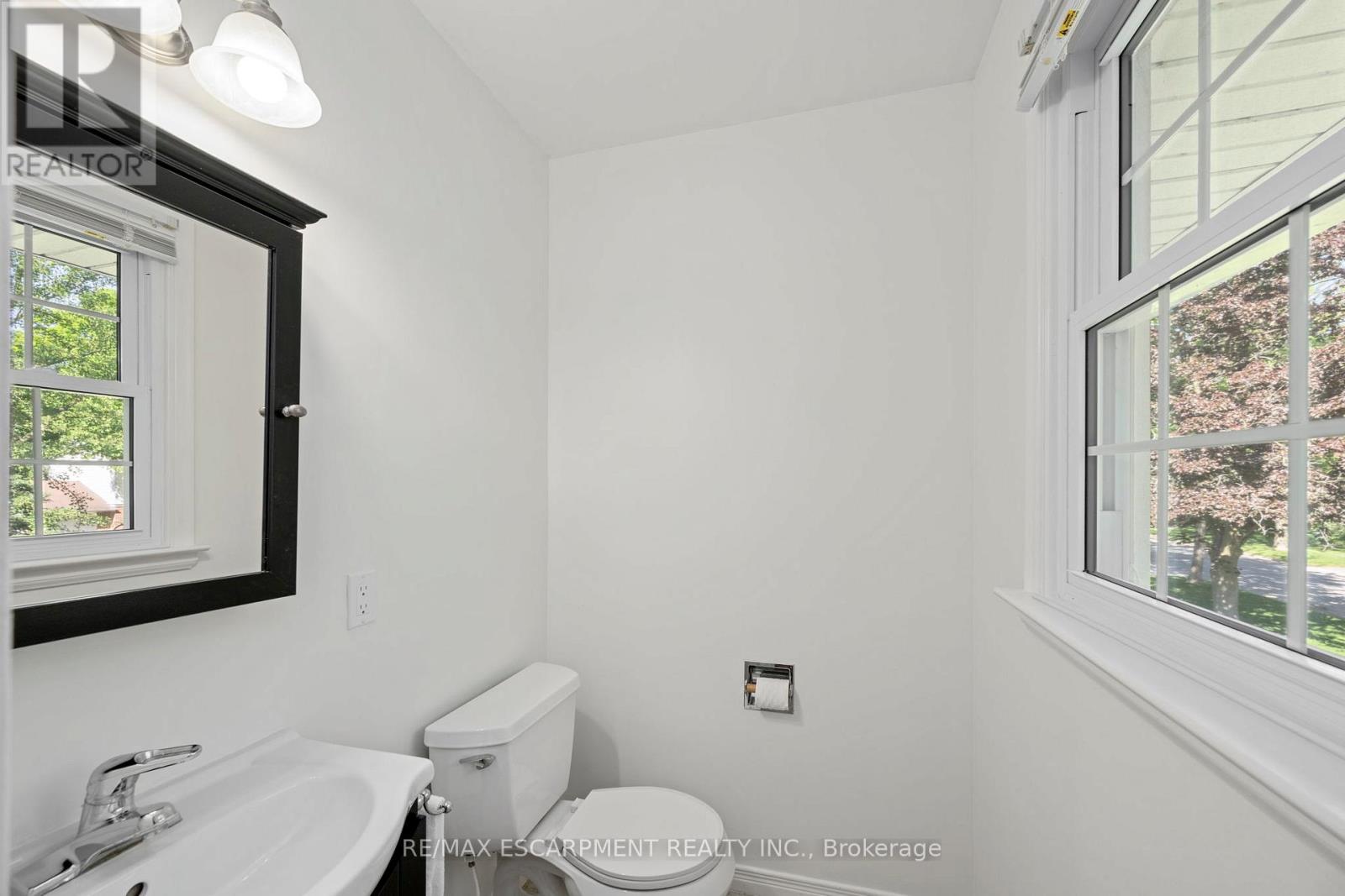 50 QUEEN MARY CRESCENT - 21
