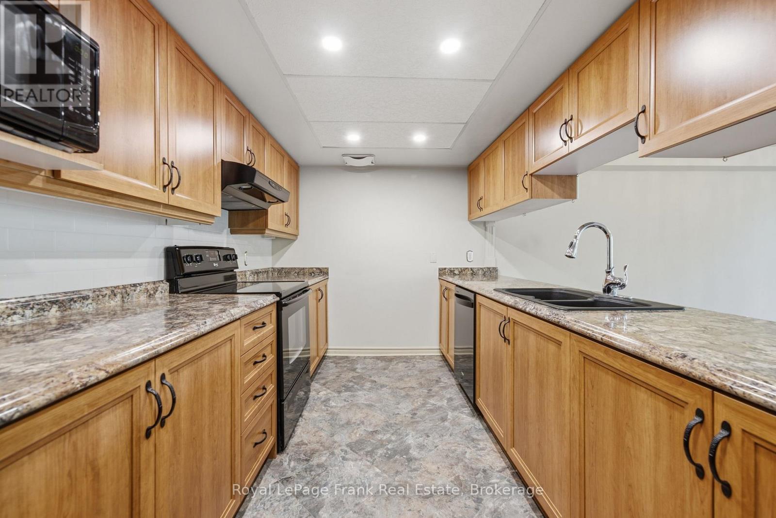 #110 51 RIVERMILL BOULEVARD - 19