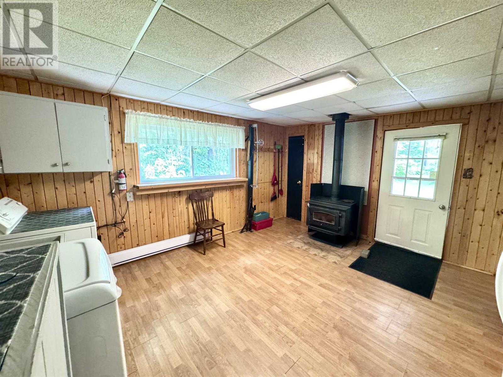 523 Lyndale RD - 10