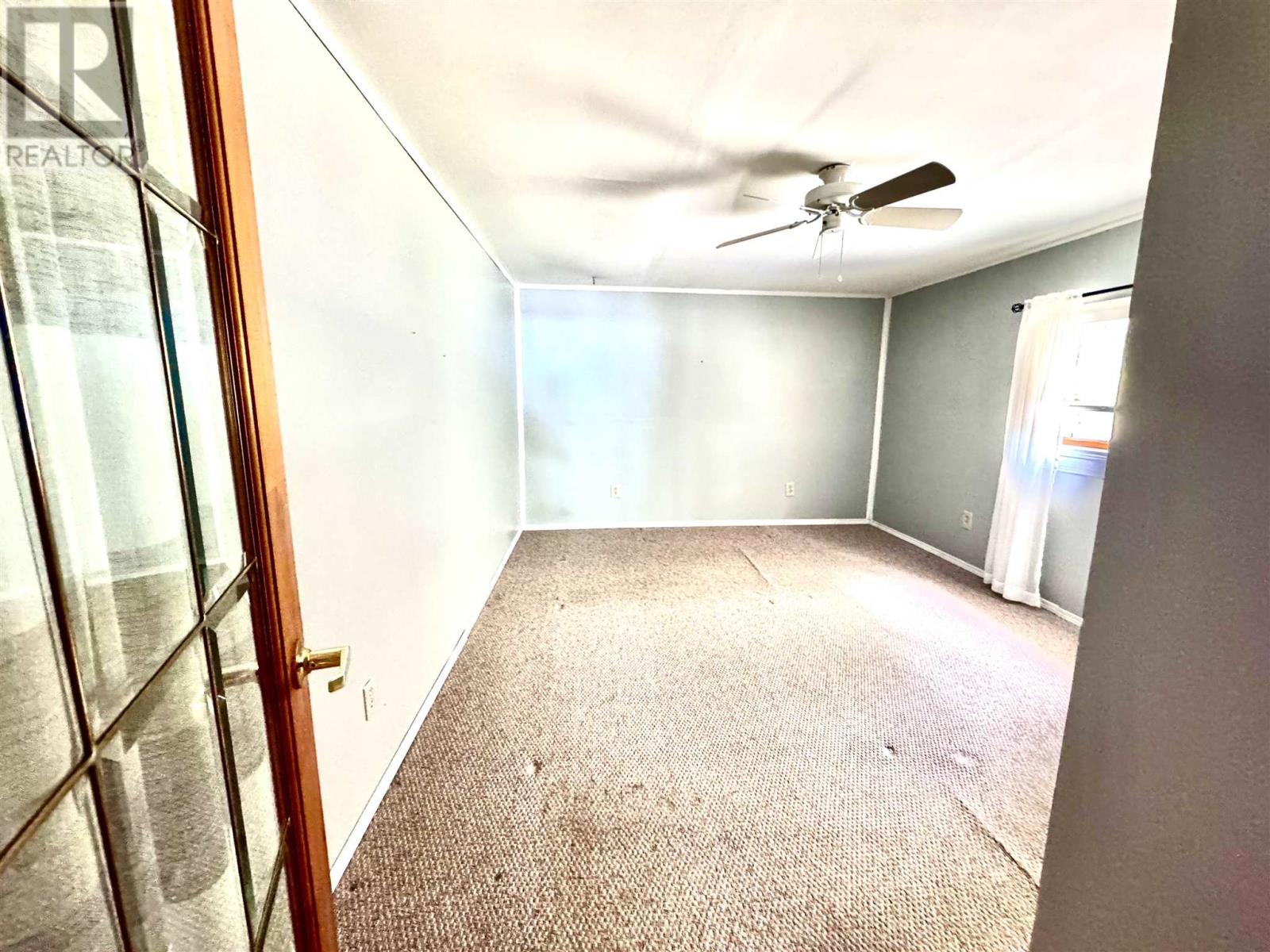 523 Lyndale RD - 12