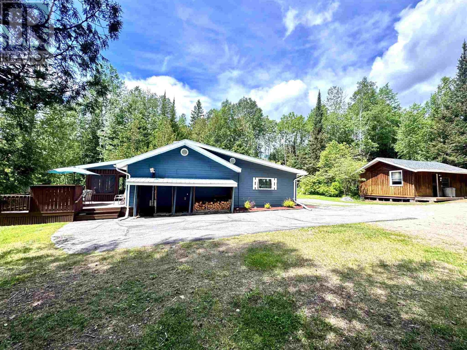 523 Lyndale RD - 24