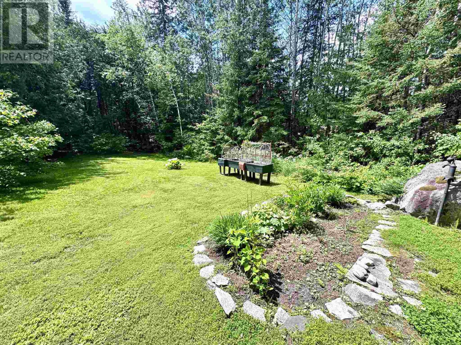 523 Lyndale RD - 26