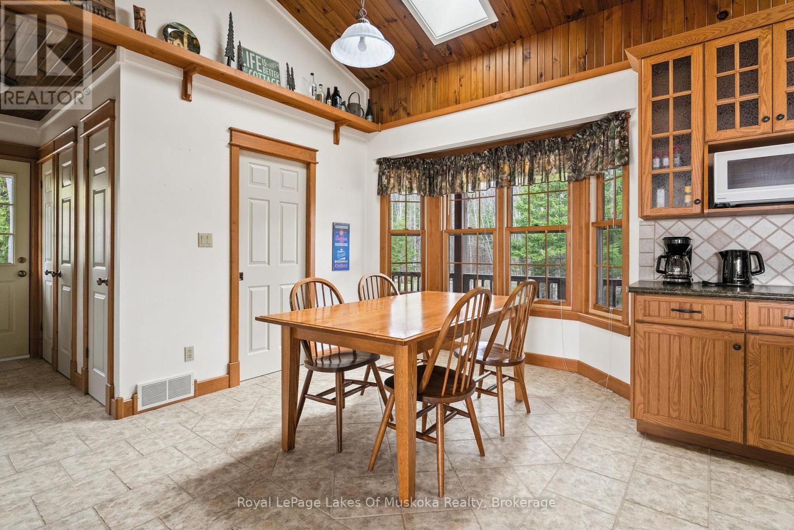 3149 520 HIGHWAY - 14
