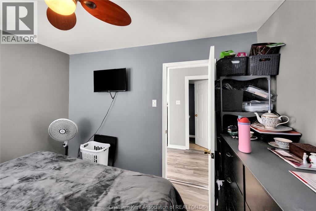 14 McNaughton AVENUE - 10