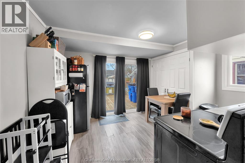 14 McNaughton AVENUE - 20