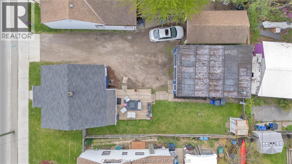 14 McNaughton AVENUE - 30