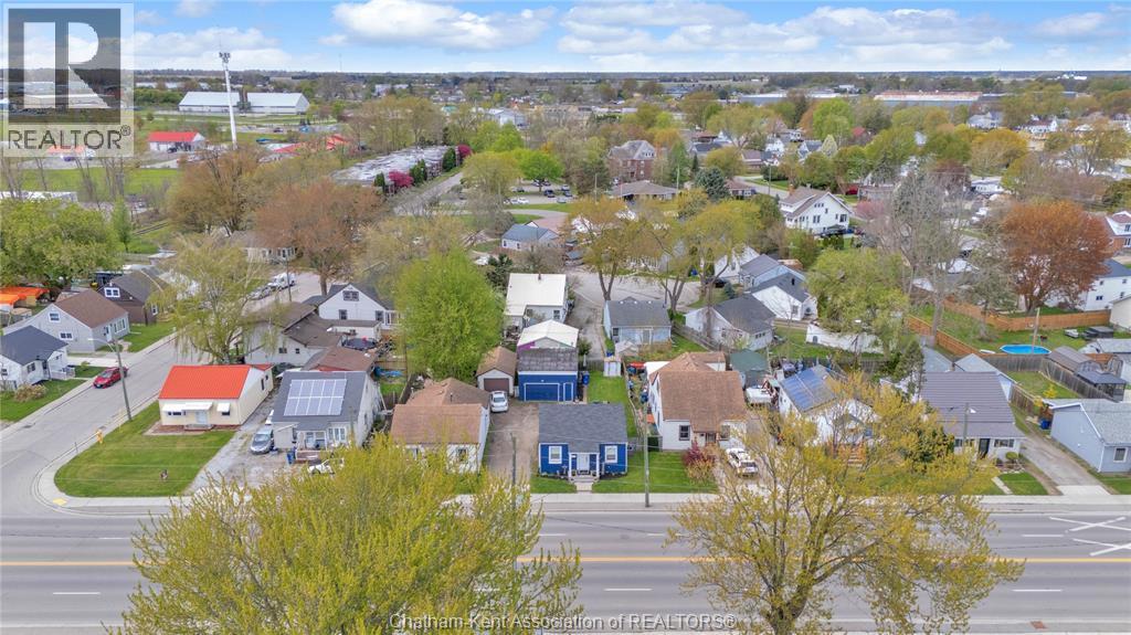14 McNaughton AVENUE - 26