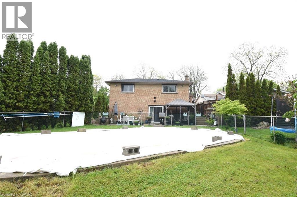 64 WINNETT Street N - 34