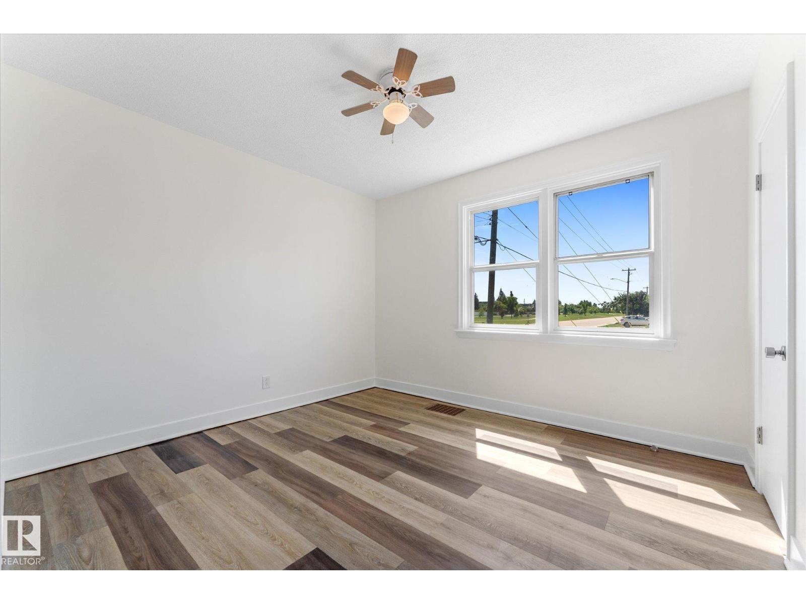 4702 54 A AV - 10