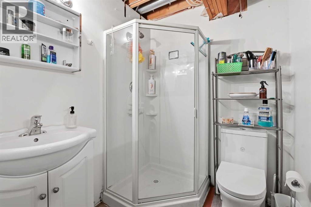 Basement three-piece bathroom