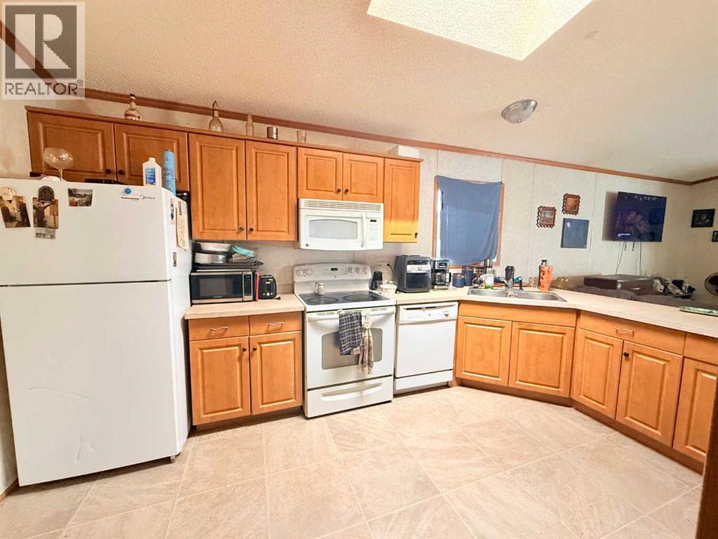 28, 1609 14 Street - 8