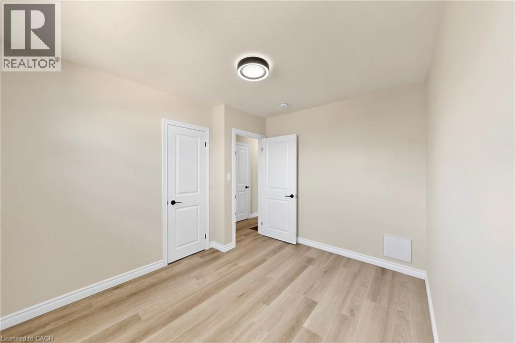 28 WARREN Avenue - 13