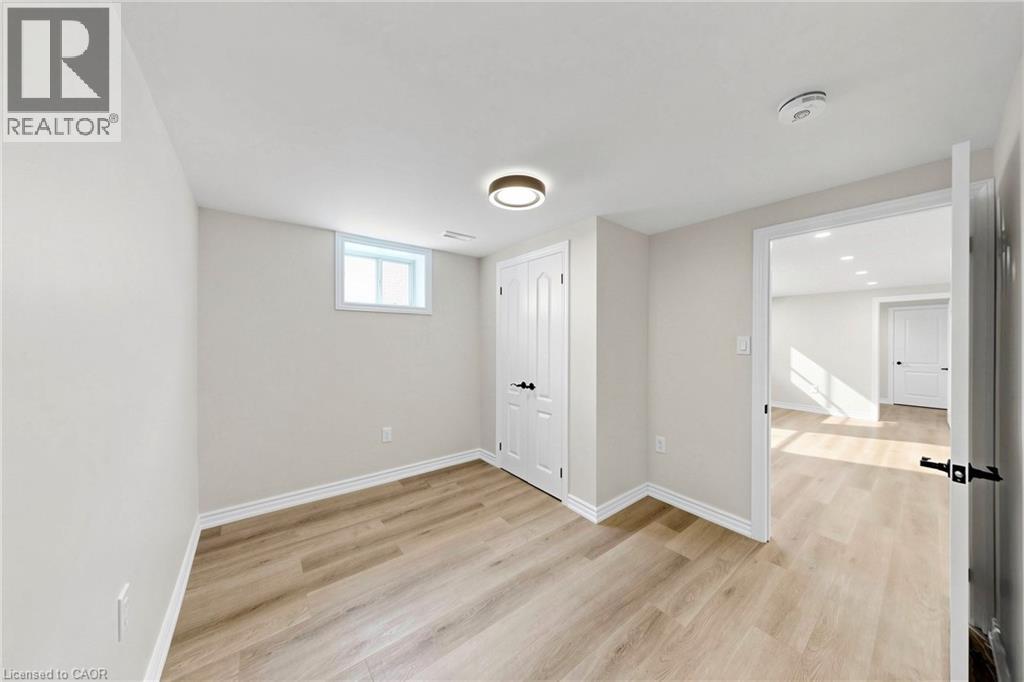 28 WARREN Avenue - 25