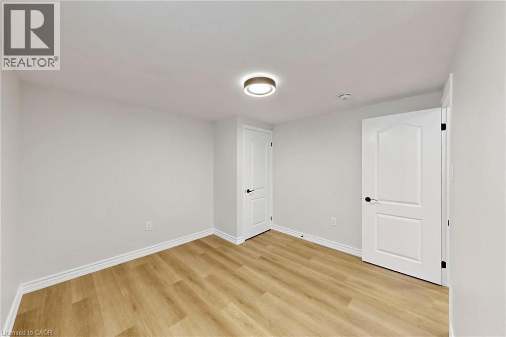 28 WARREN Avenue - 28